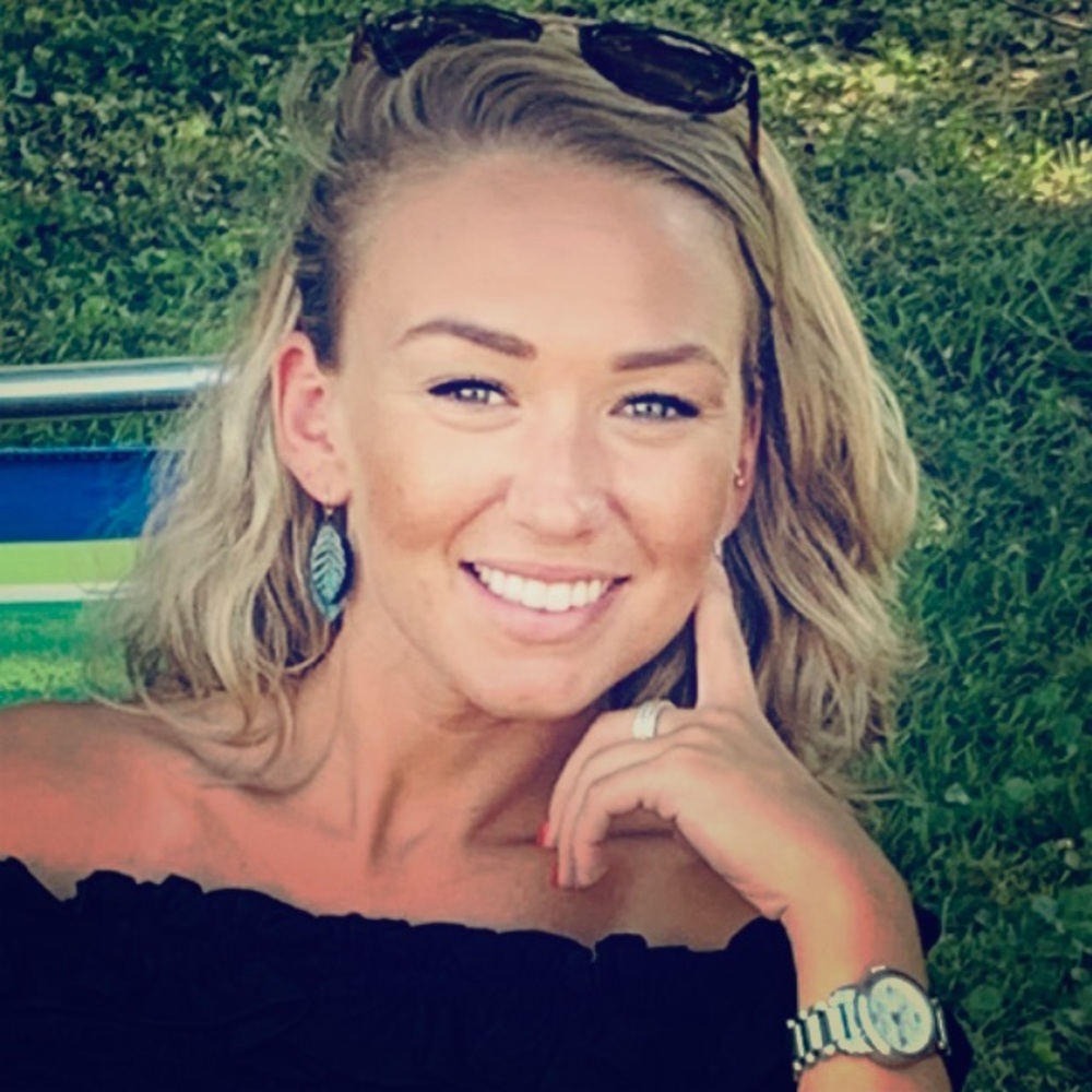 Meet your Posher, Anna